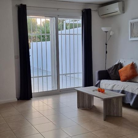 Immaculate And Modern 1 Bedroomed Apartment Denia Kültér fotó